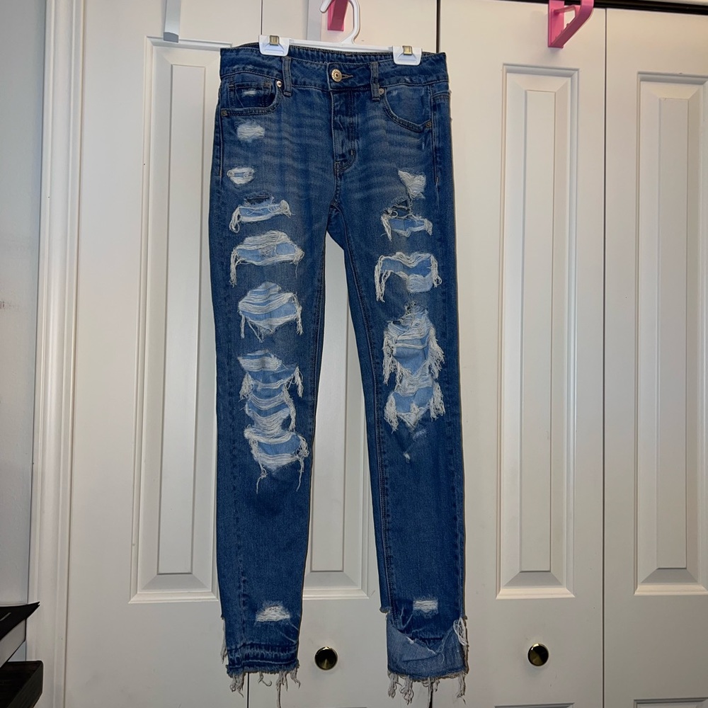 American Eagle Boyfriend Jeans. Size: 00